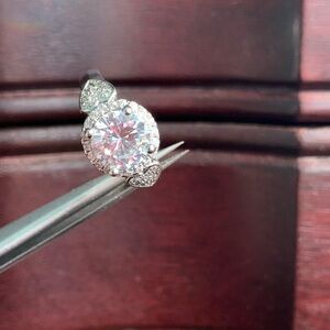 Sparkling Heart Halo Ring